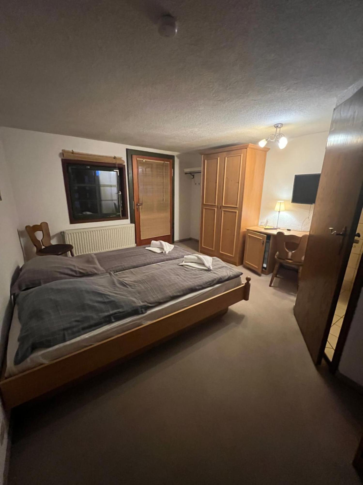 Hotel Erfurter Kreuz Kirchheim  Kültér fotó