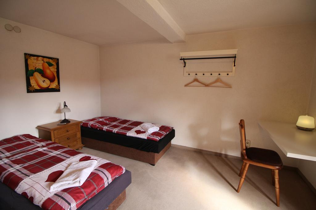 Hotel Erfurter Kreuz Kirchheim  Kültér fotó